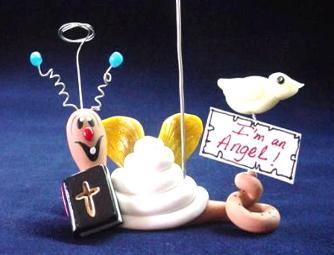 Handmade with glazed Fimo. Nickel and silver wire are used for final details. Each Item can be personalized or the note can bring a special message. (Please, specify it with your order)